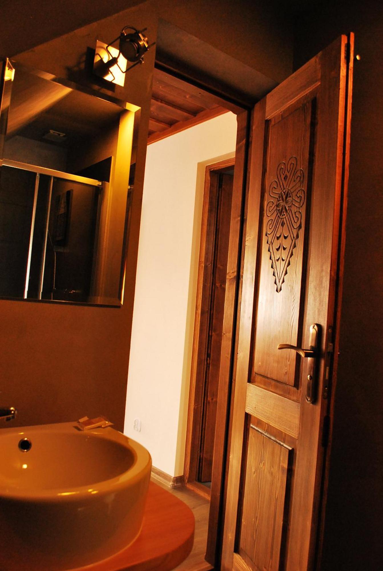 Dom Numer 127 Czarna Gora Ngoại thất bức ảnh